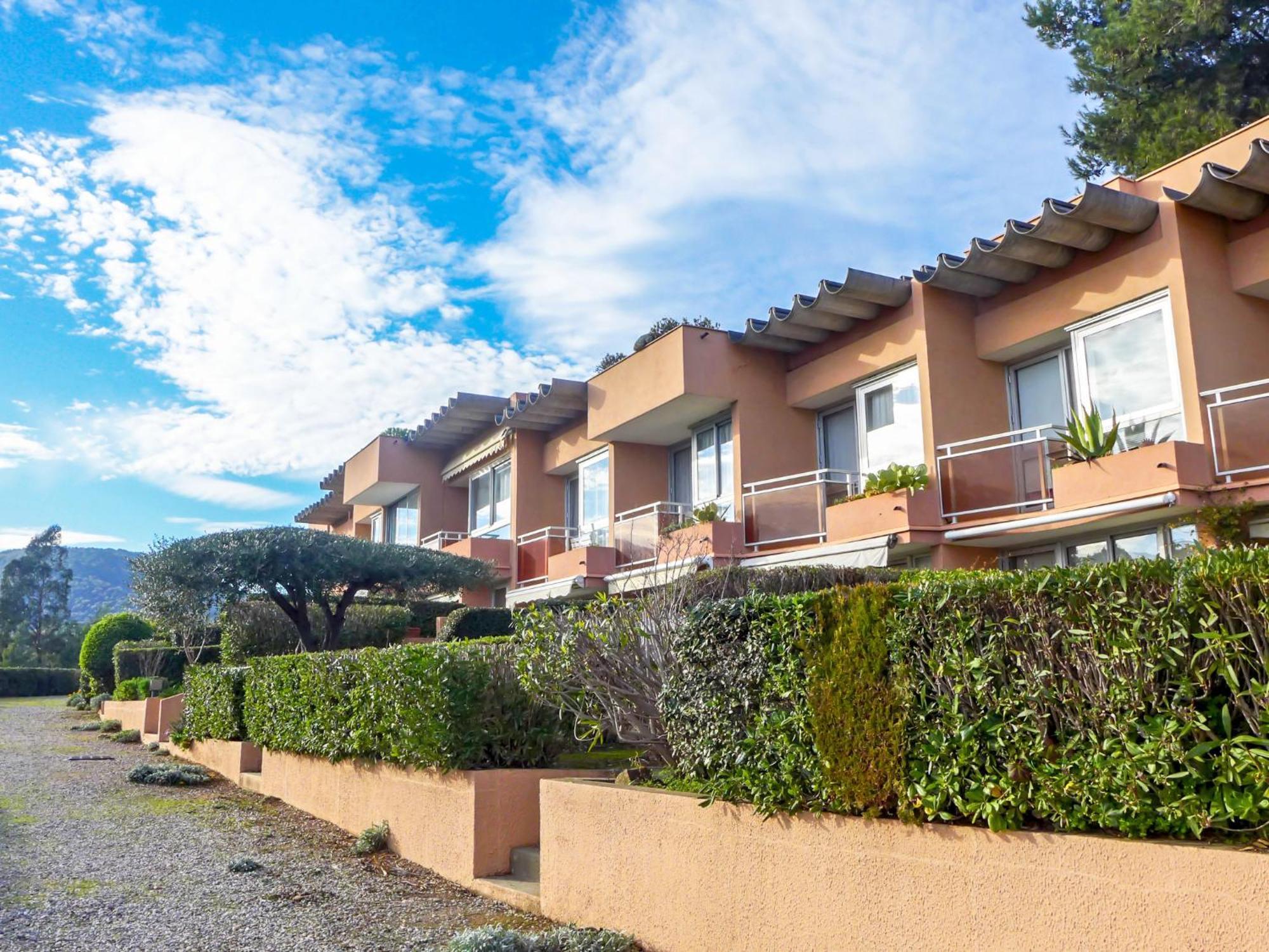 Apartment Les Jardins De La Mer-2 By Interhome Cavalaire-sur-Mer Exteriör bild